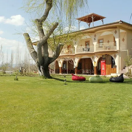 Sultan Pansion Bird Paradise Guest house Ovaciftlik