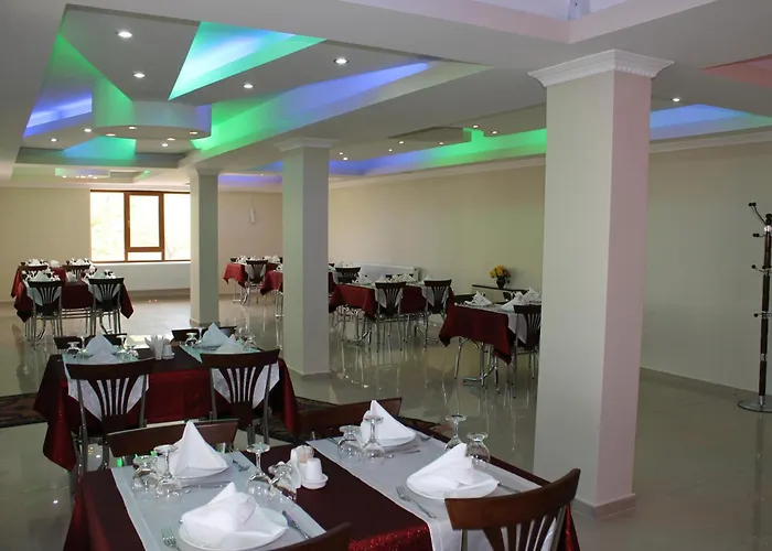 Sultan Pansion Bird Paradise *