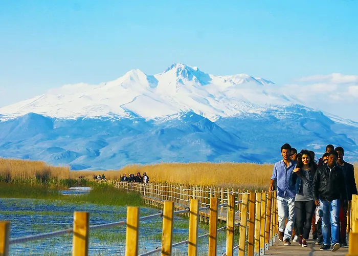 Sultan Pansion Bird Paradise Ovaciftlik