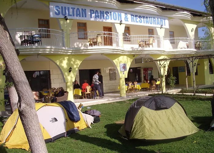 Sultan Pansion Bird Paradise *